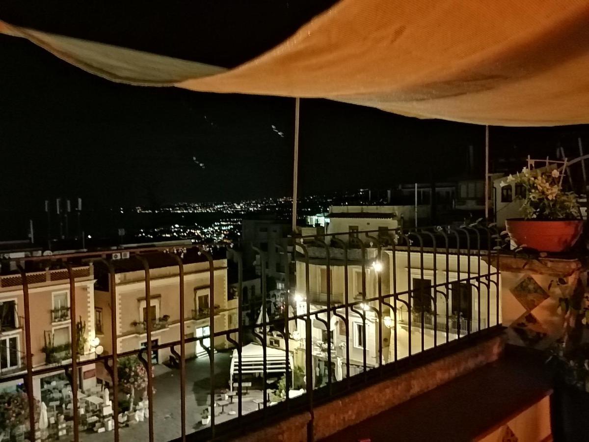 Aly Art Apartment Taormina Duomo, Gulf & Etna View Eksteriør billede
