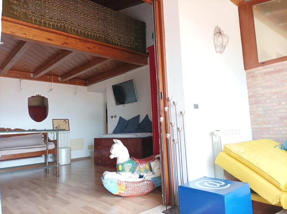 Aly Art Apartment Taormina Duomo, Gulf & Etna View Eksteriør billede